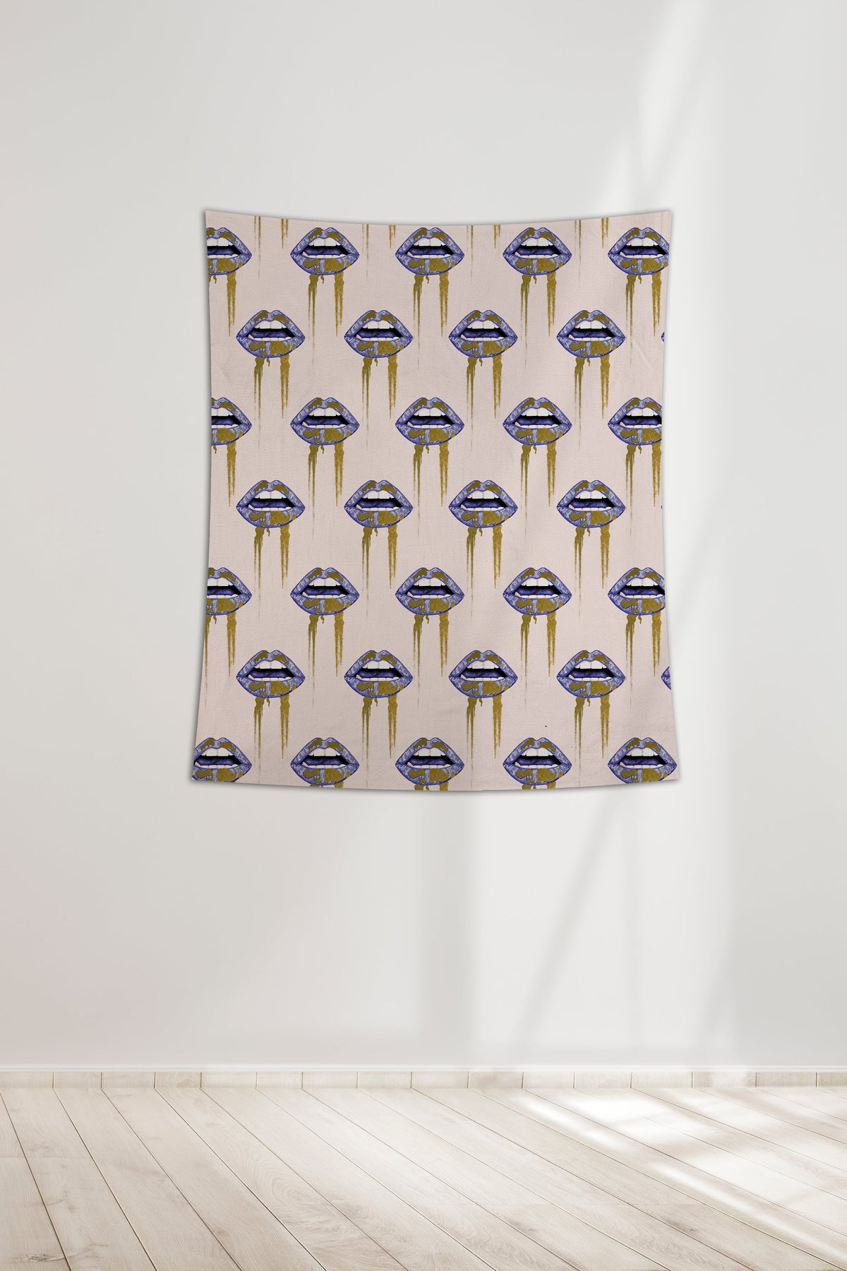Wall Tapestry - Lips Lavender MWW 